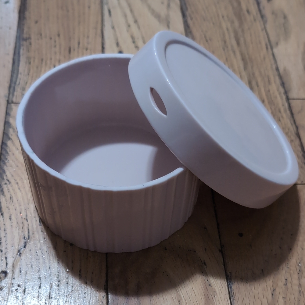 EUC Mikasa Limited Edition breast cancer Trinket dish